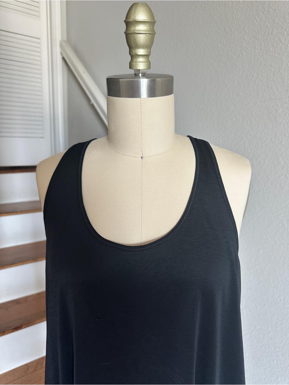 Lululemon Essential Tank Pleated Black - Picture 6 of 9